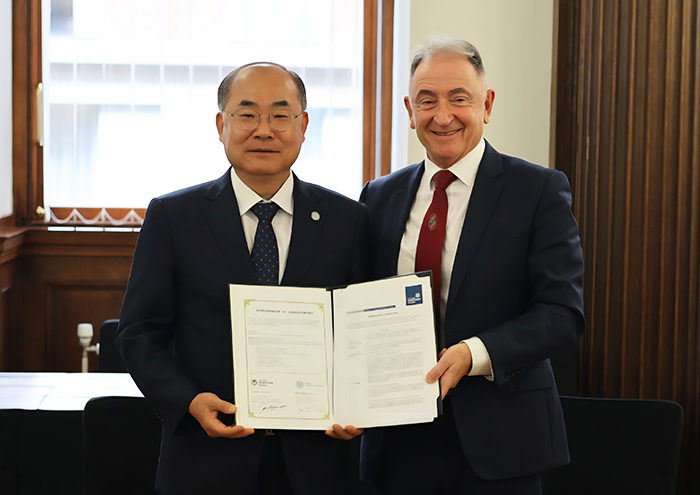 부산대, 영국 첨단제조연구소와 연구 협력 MoU 체결