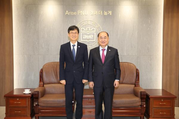 '내빈 접견_김종덕 한국해양수산개발원 원장'의 첨부파일 이미지