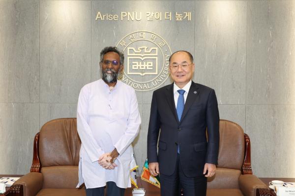 '내빈 접견_B.S Murty 인도 하이데라바드 공과대학 총장'의 첨부파일 이미지