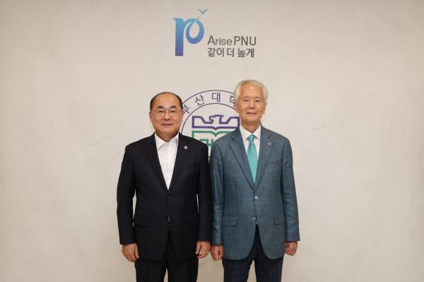 '내빈 접견_부구욱 영산대학교 총장'의 첨부파일 이미지