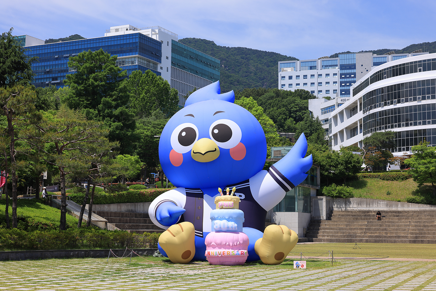 개교 80주년 기념 산지니 아트벌룬 제작
